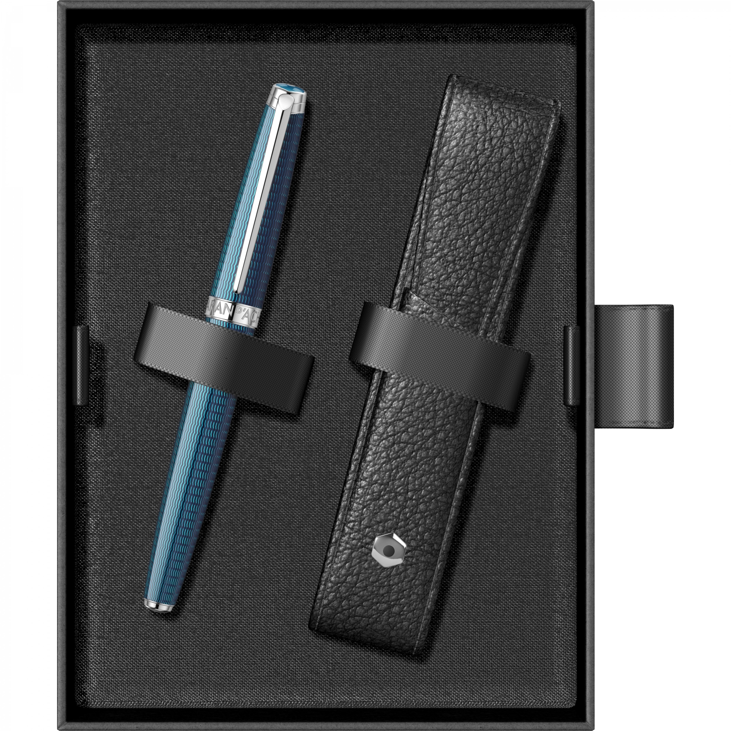 Imagine Produs Stilou 18k Nib + Etui Caran dAche Leman Grand Bleu SRT